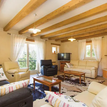 Lovely In With House A Panoramic View